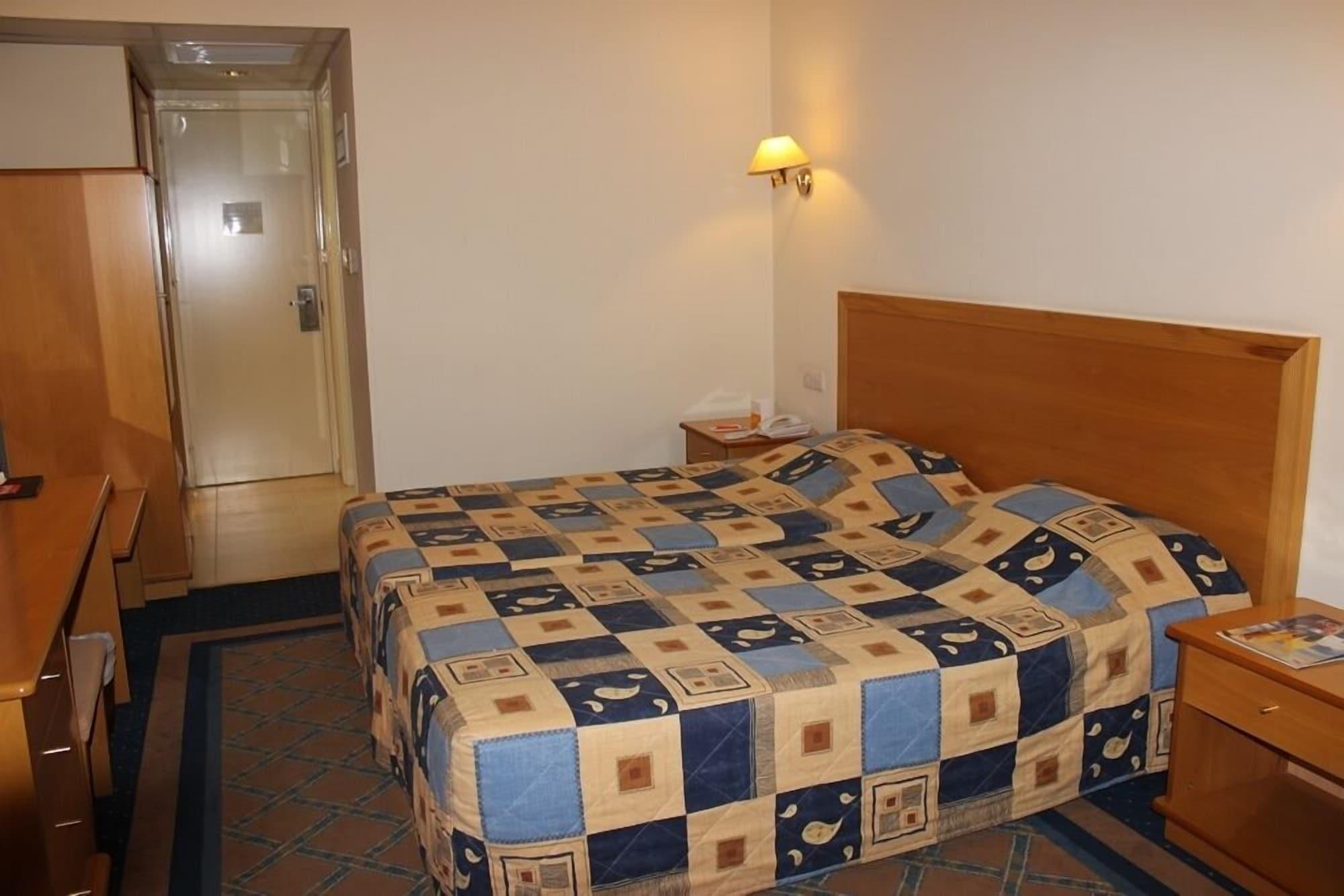 Europa Plaza Hotel ニコシア エクステリア 写真