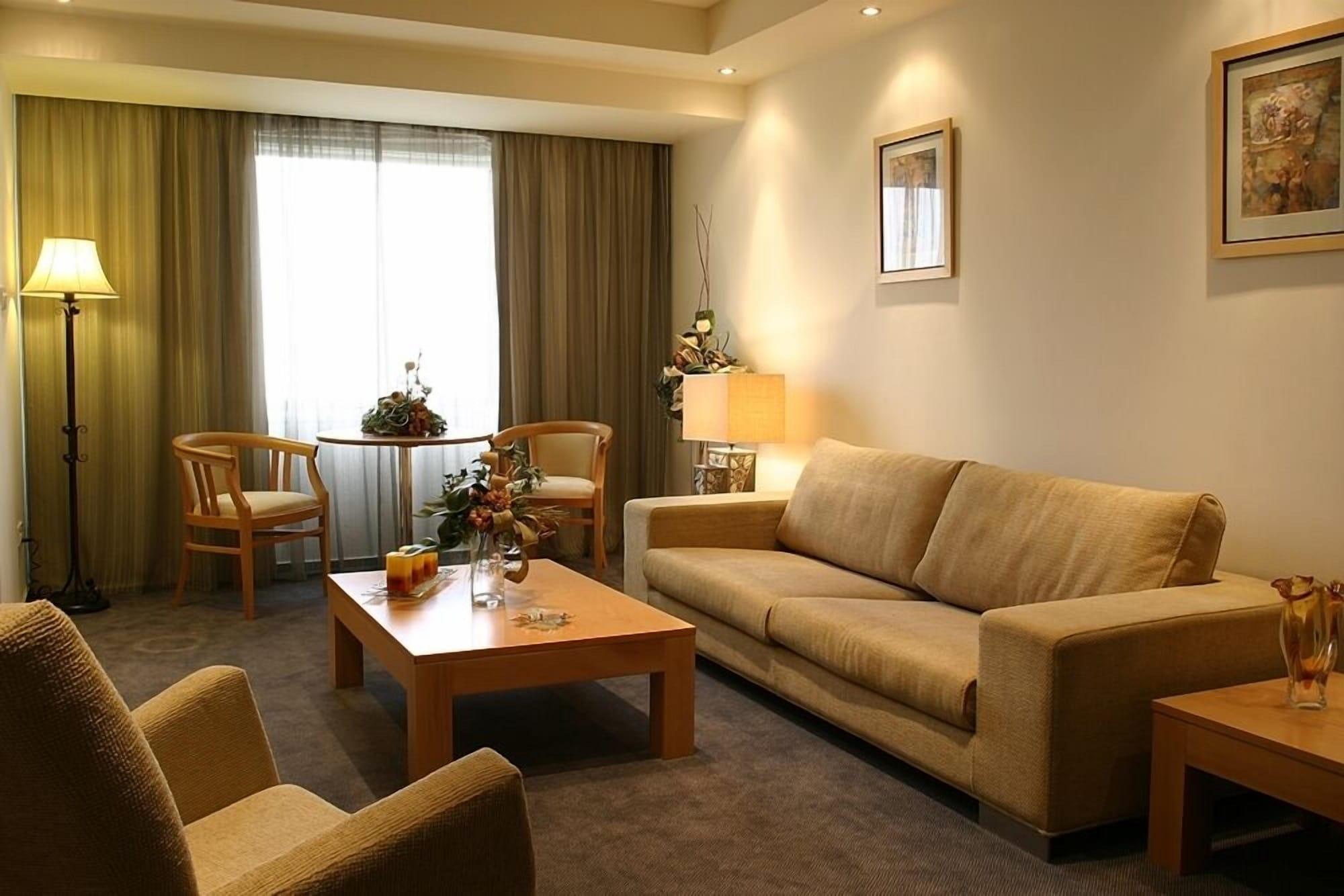Europa Plaza Hotel ニコシア エクステリア 写真