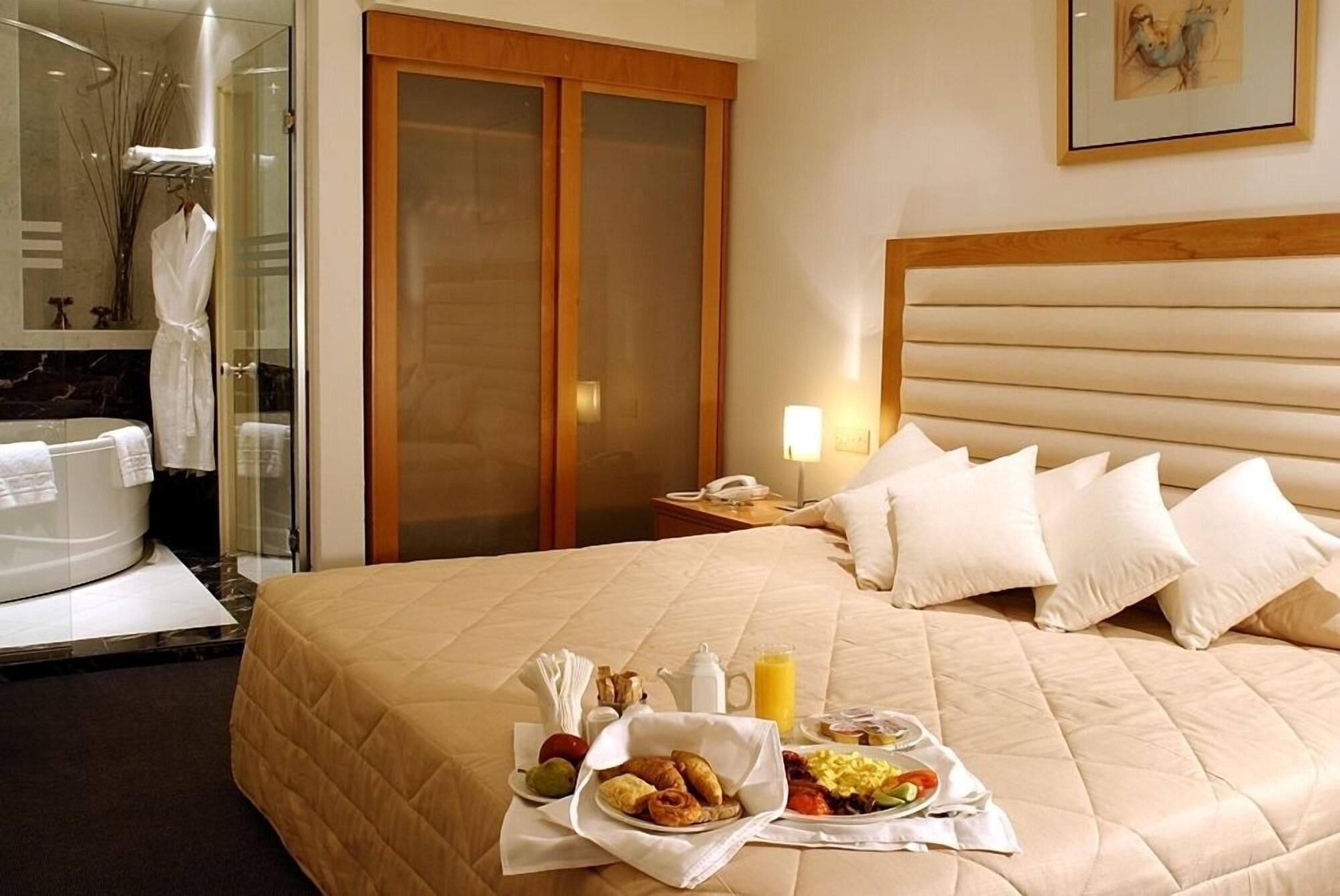 Europa Plaza Hotel ニコシア エクステリア 写真