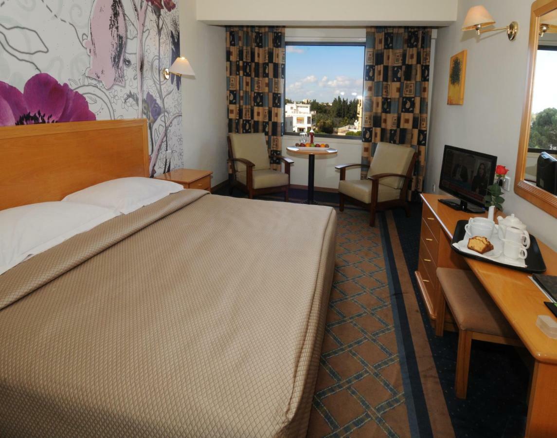Europa Plaza Hotel ニコシア エクステリア 写真